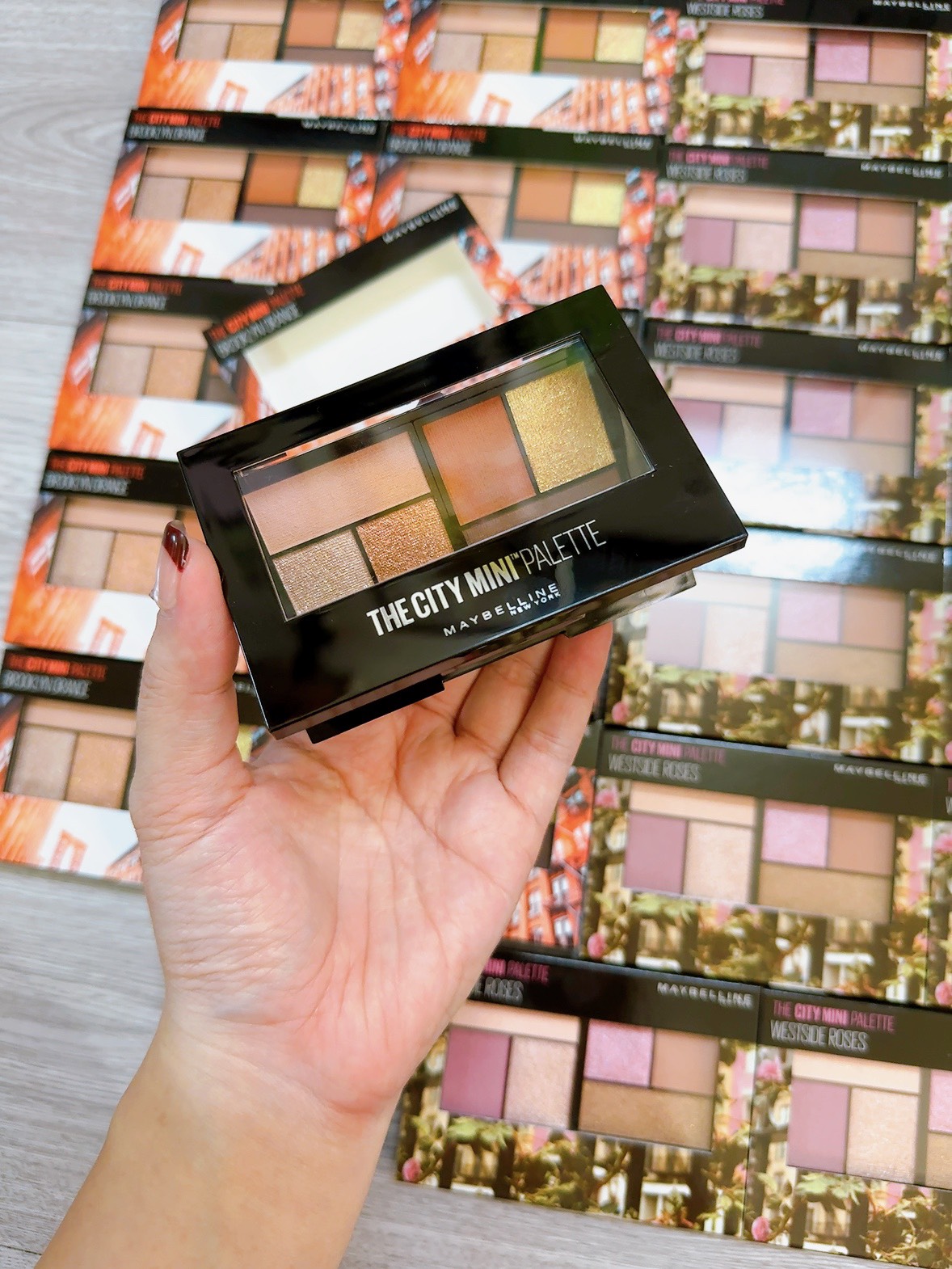 Bảng Phấn Mắt Maybelline 6 Ô The City Mini Palette 6.1g
