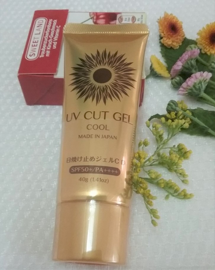 Kem chống nắng UV Cut Gel SPF 50 ++++ Daiso Nhật Bản
