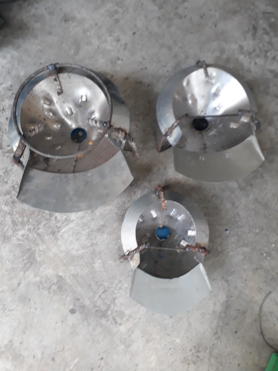 Bếp đun củi / bếp đum lõi ngô loại đại , loại to , loại bé , sản phẩm như hình chụp 100%100