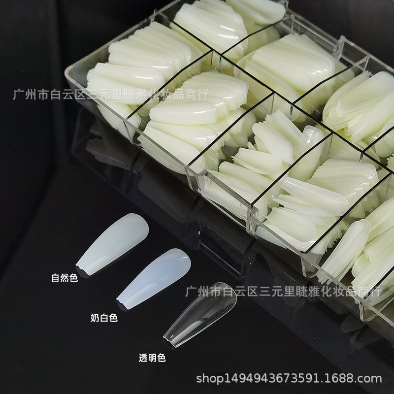Móng úp tay form thang bề mặt trơn màu đục và trong