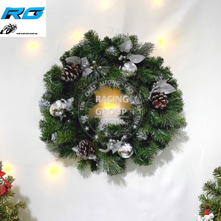 Vòng nguyệt quế treo cửa trang trí noel đính kèm phụ kiện