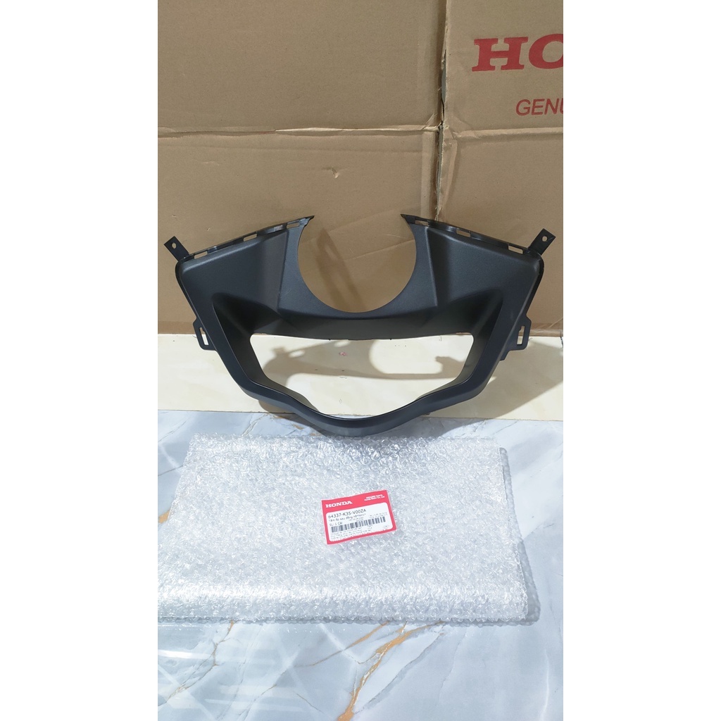 Tấm ốp sau đồng hồ honda pcx 125 năm 2014-2015 màu đen.