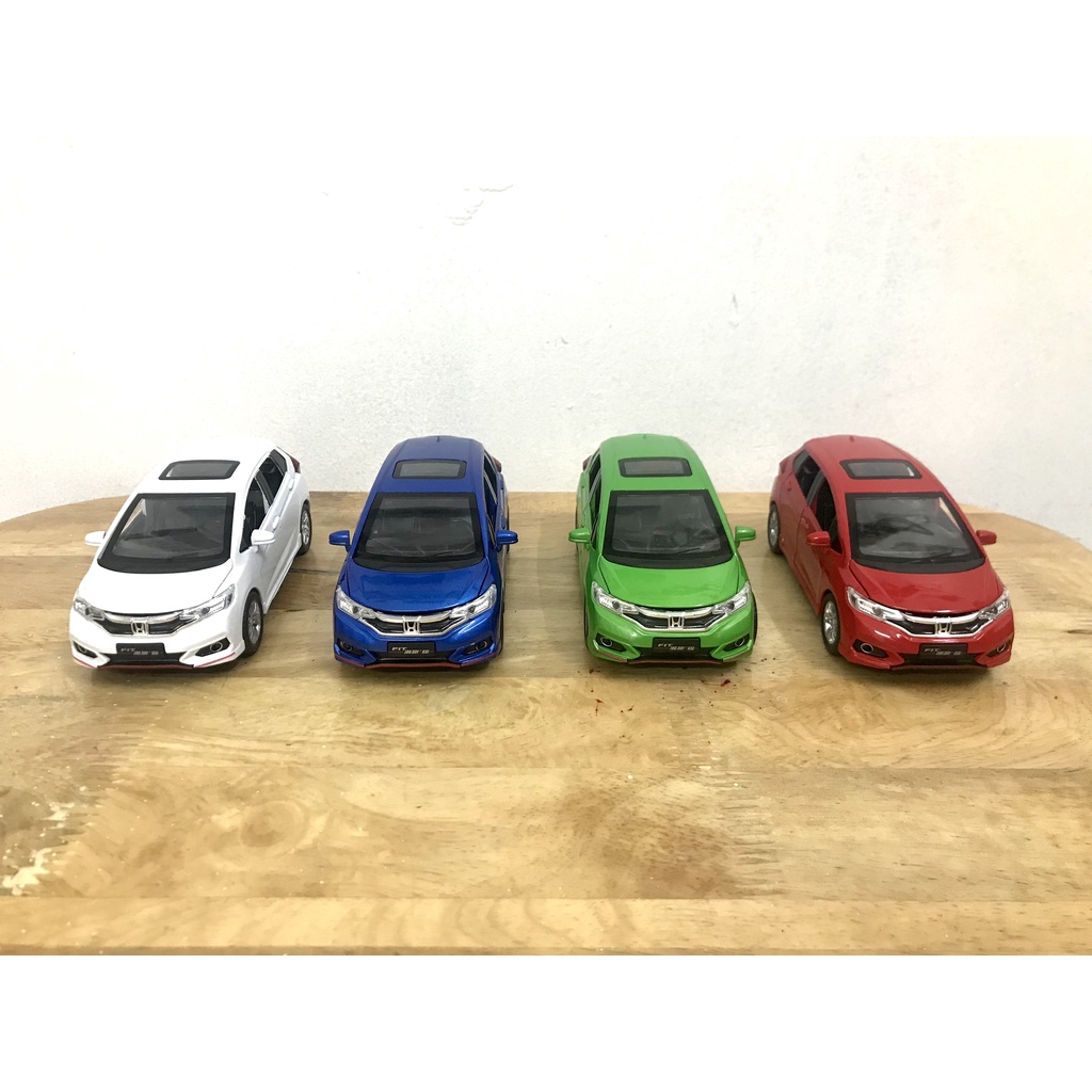 Mô hình xe honda fit _ tỷ lệ 1:32