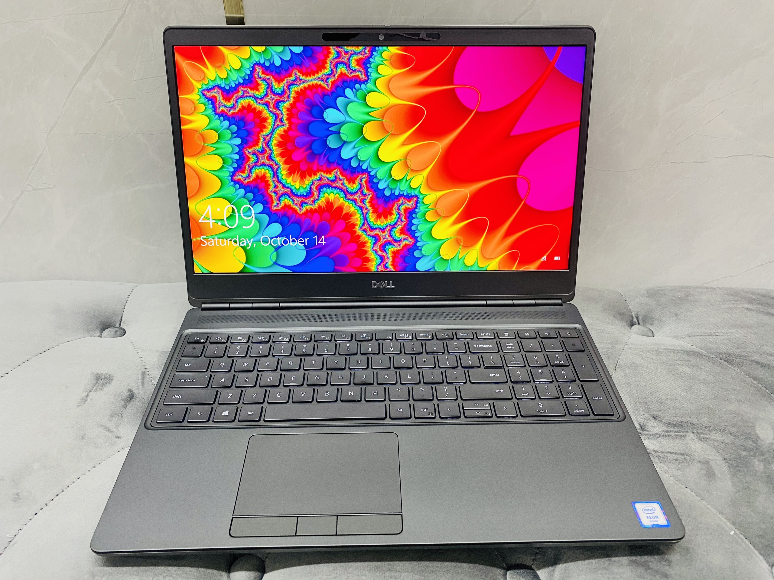 Dell precision 7550 l xeon w-10885m l ram 32gb l ssd 256gb l rtx 3000 l 15' fhd