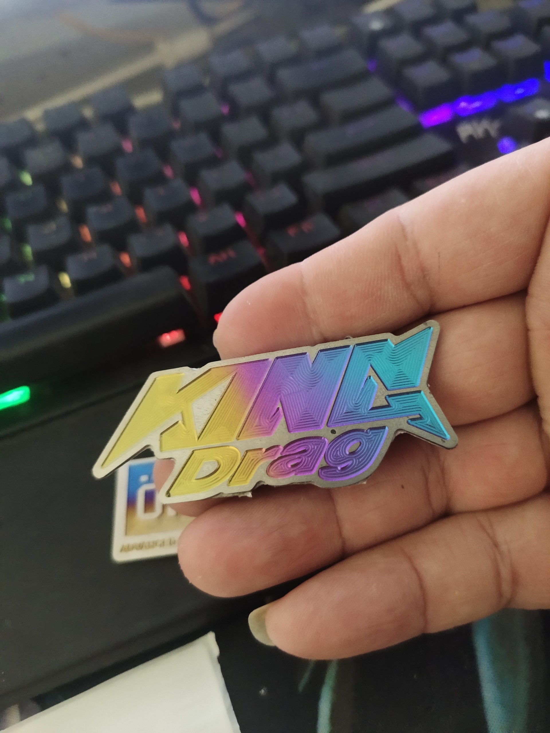 Tem titan king drag, logo kingdrag