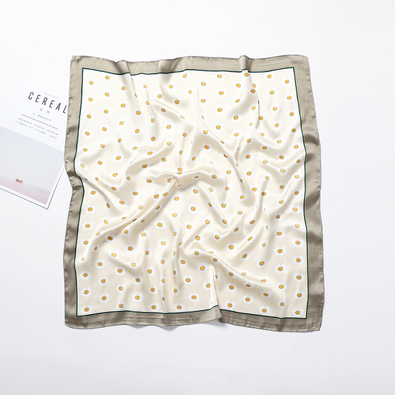 Khăn lụa vuông bản 70cm thắt nơ thời trang 2020