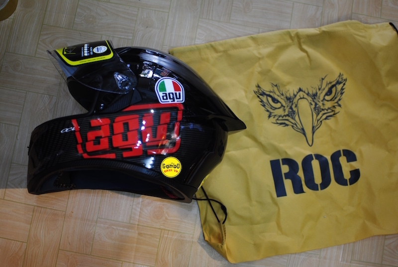 Mũ Royal M138b lên tem AGV đỏ