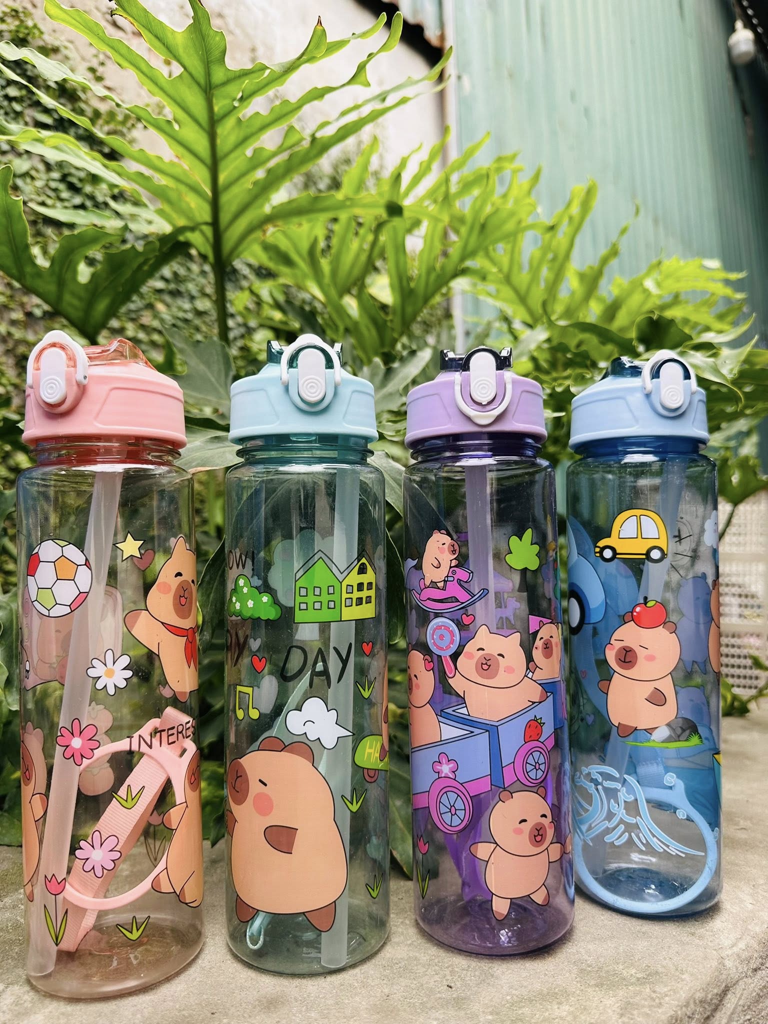 Bình Nước Nhựa Dung Tích 700ml Hính Capybara Cực Yêu Cho Bé