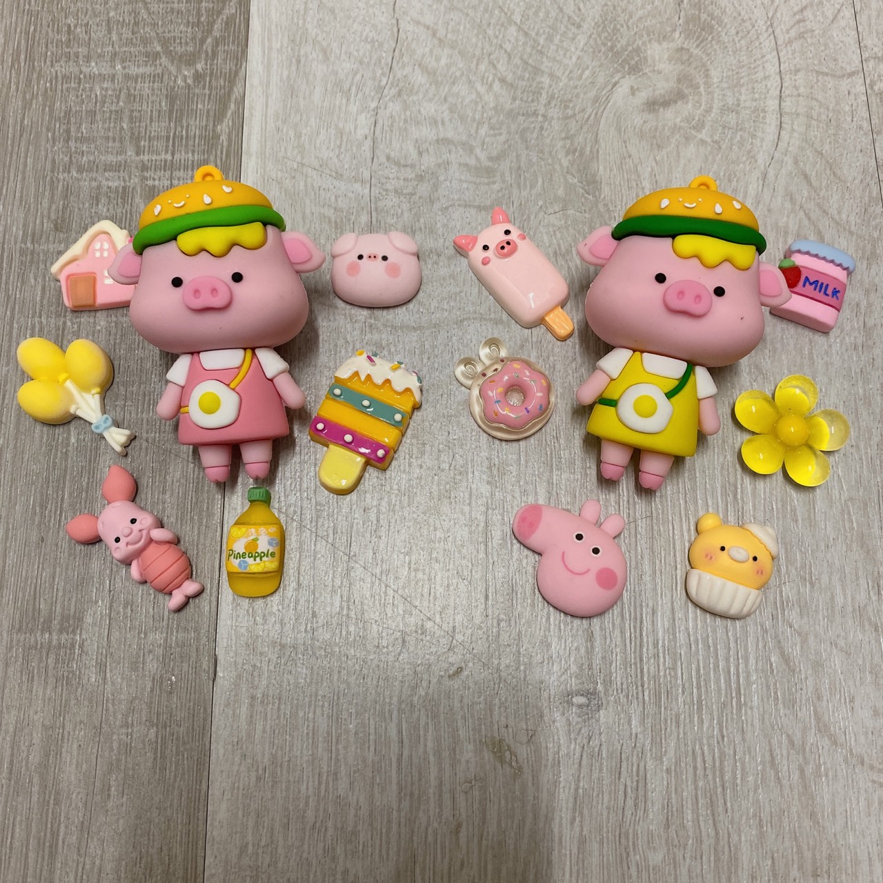 Set charm bé heo trang trí dép sục