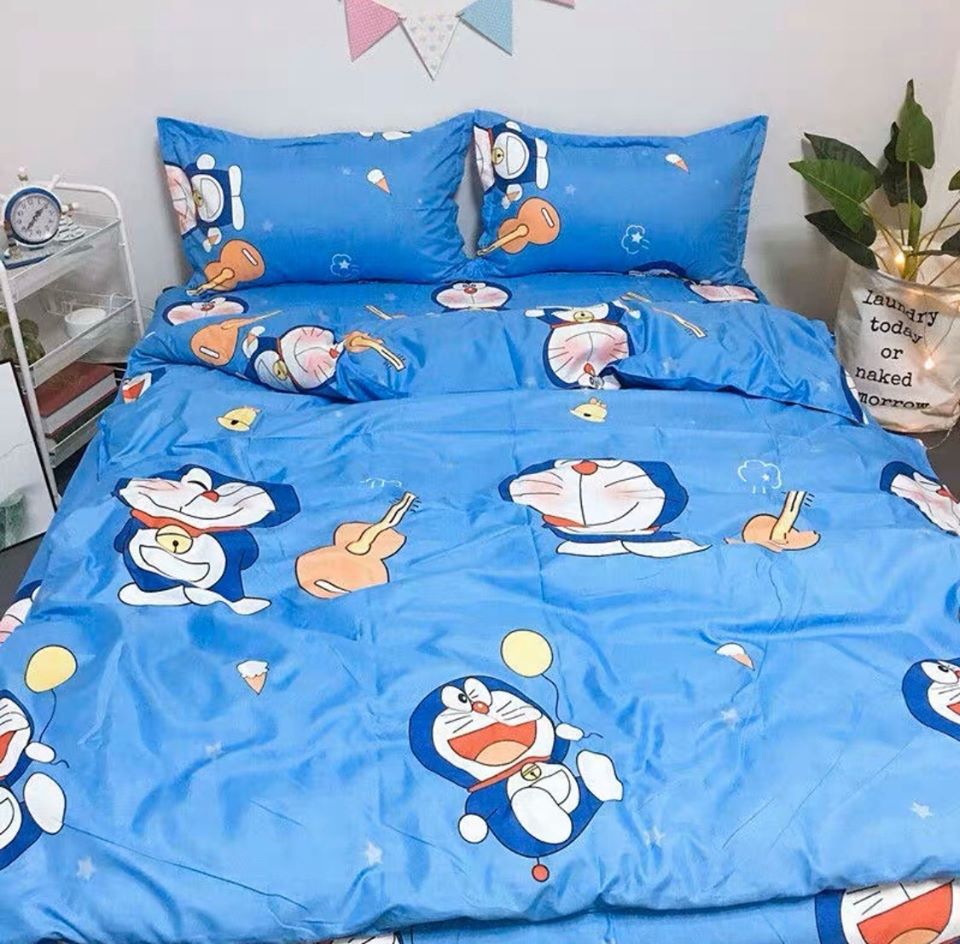 Vỏ chăn lồng ruột 2mx2m2 có khóa kéo,vải cotton poly hàn,mẫu doremon ôm đàn