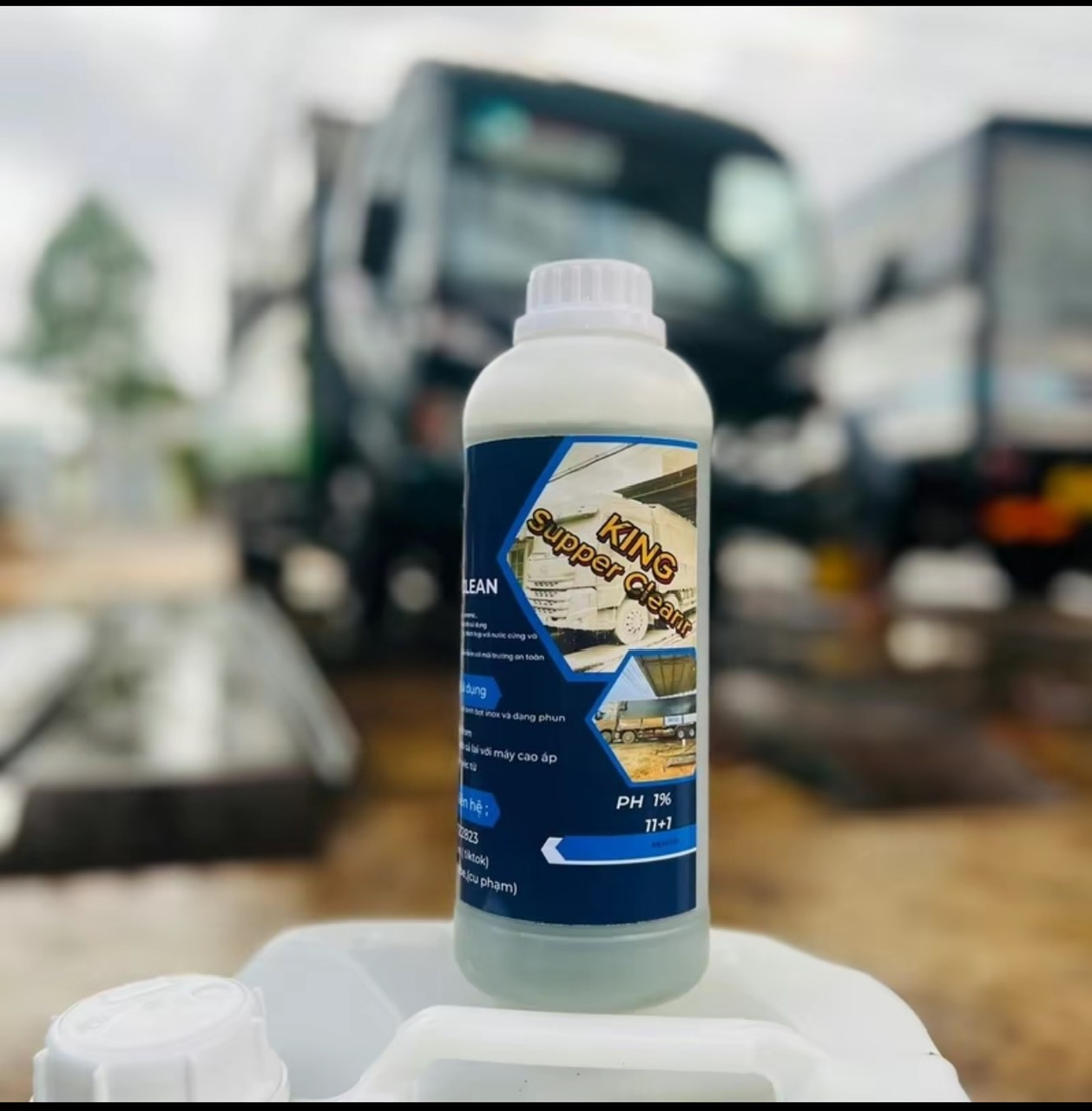Dung dịch rửa xe không chạm truck clean