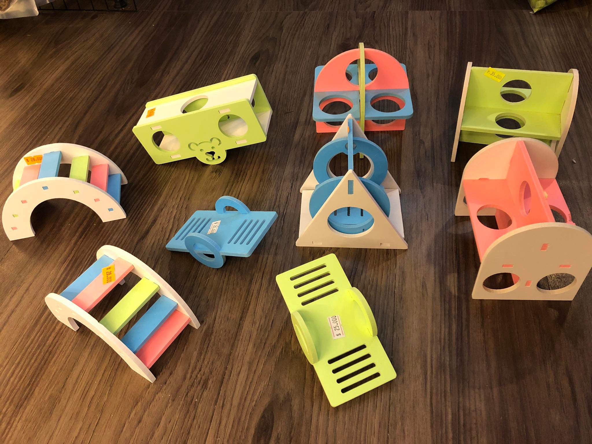 Đồ chơi Hamster gỗ ép vui nhộn xinh xắn .
