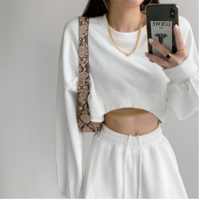 Áo croptop vải da cá dày mịn form thụng, Áo thun cho nữ tay dài cổ tròn dáng ngắn 3 màu trơn basic xinh sỉu Xuongmaythaothuy