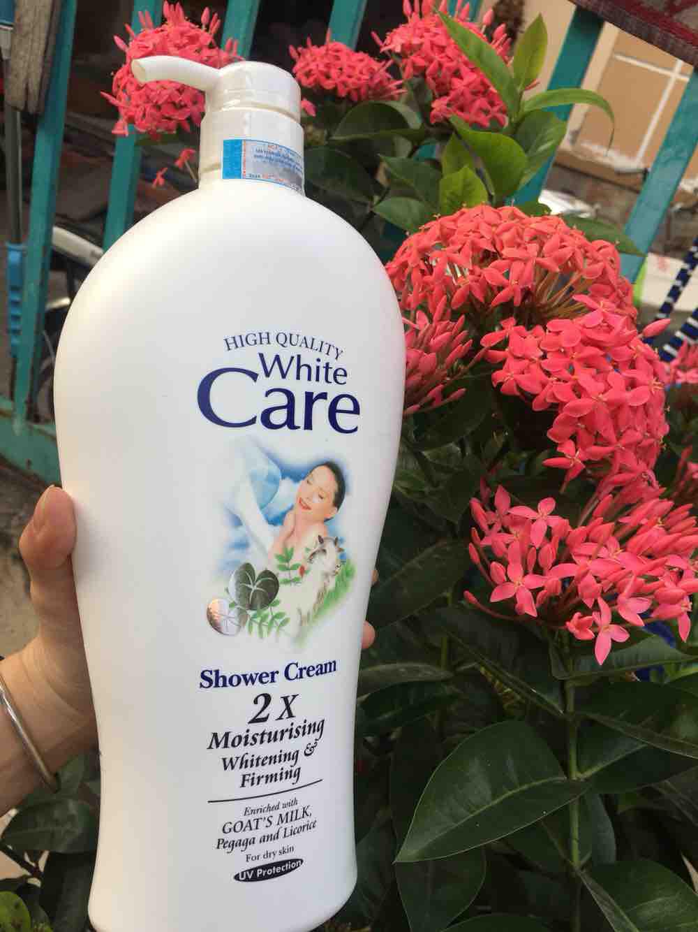 Sữa tắm dê malaysia white care 1200 ml