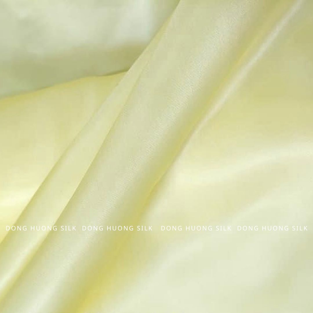 Vải Lụa Tơ Tằm Hà Đông Satin Trơn may áo dài Màu Vàng Kem - mát, mềm, tôn dáng, quý phái, sang trọng – Đông Hương Silk- LTS06