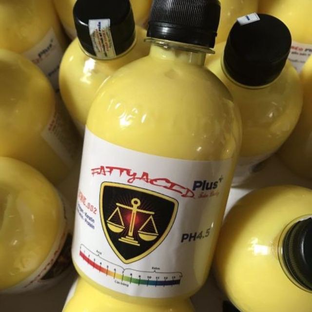 Axit béo plus hỗ trợ uốn - duỗi - nhuộm giúp tăng độ bóng mượt 450ml