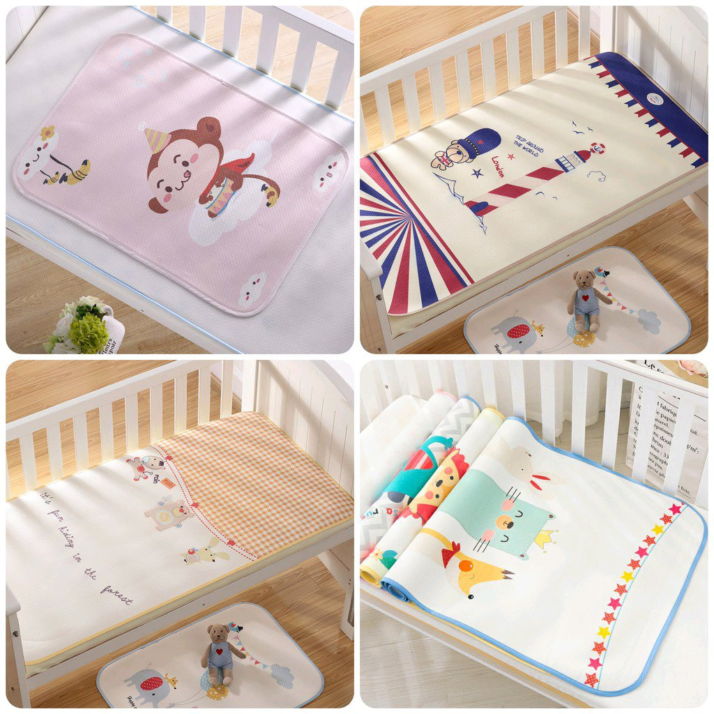 Lót chống thấm 4D SIZE 50x70cm nhiều hình dễ thương cho bé trai bé gái