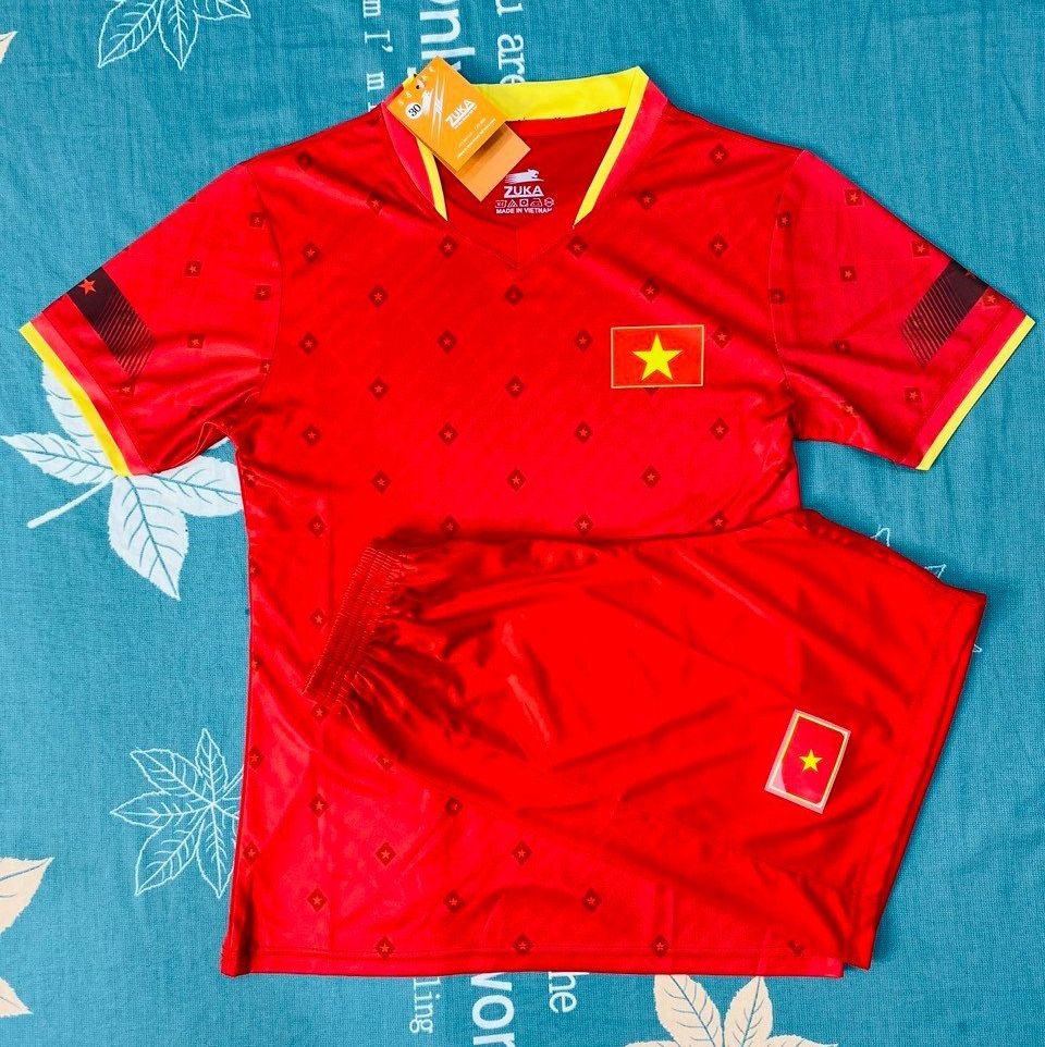 Bộ quần áo đá bóng, bộ đồng phục bóng đá, đổi tuyển Việt Nam đủ size