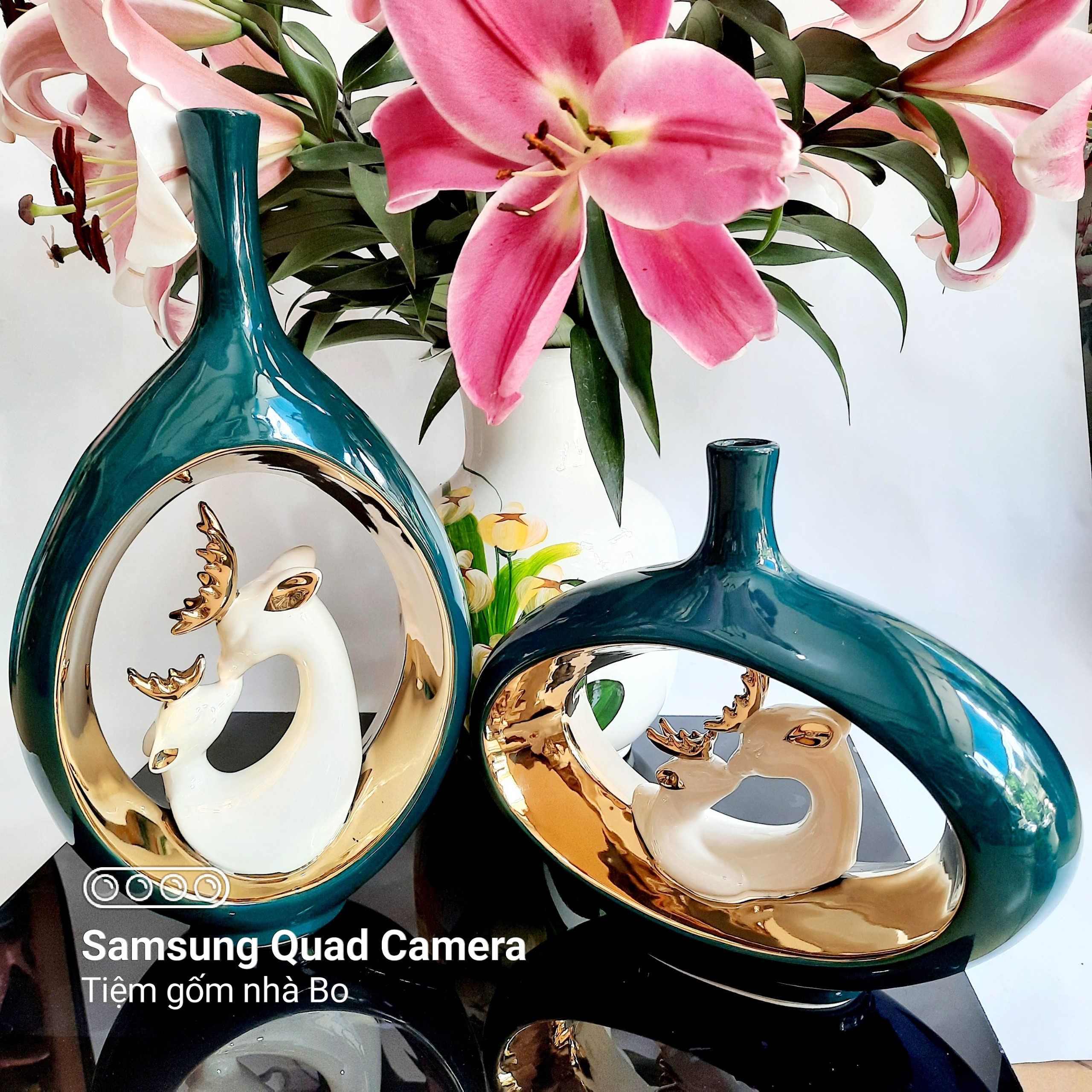 Đôi bình gốm sứ DECO gia đình hươu men xanh ngọc lục bảo mạ vàng 24k