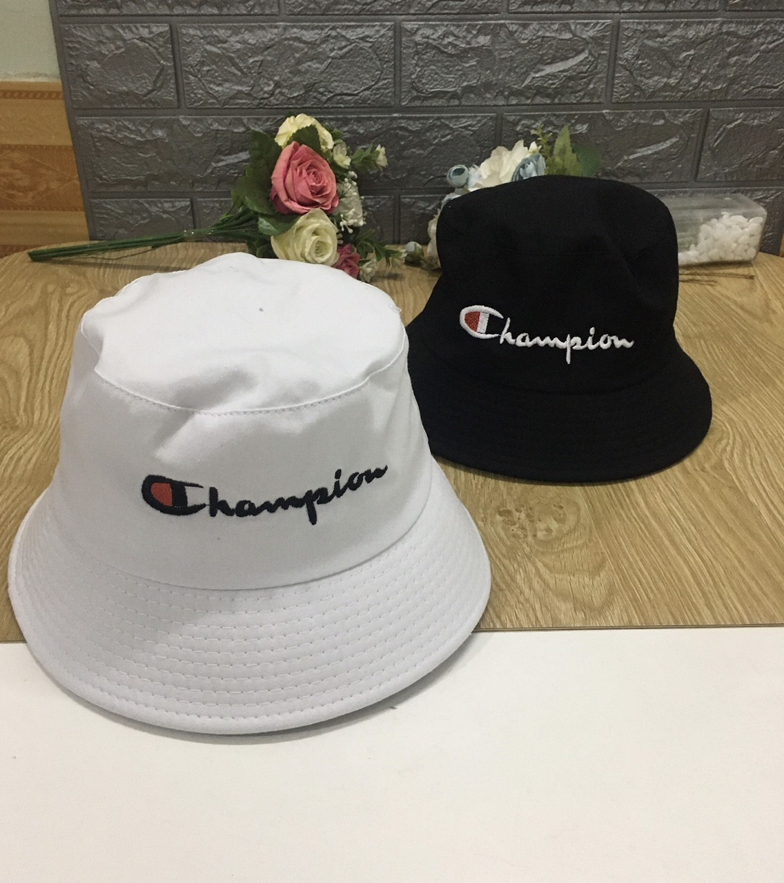 Nón bucket Champion vành nhỏ thời trang