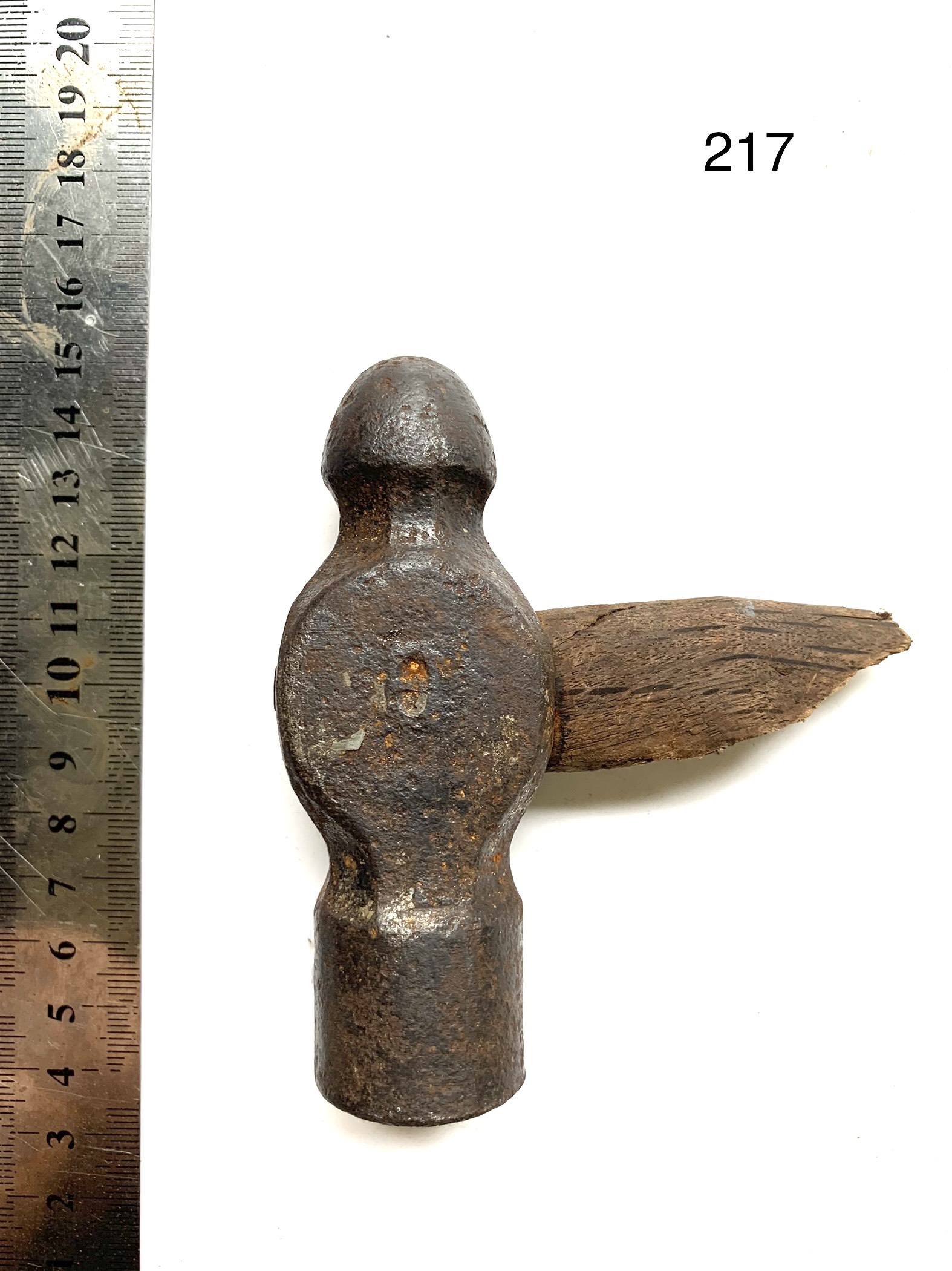 Búa gò 217 nhật bãi