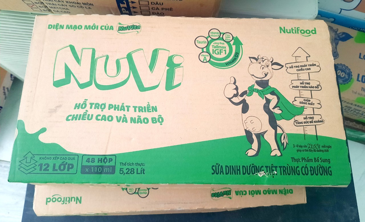 Thùng 48 hộp sữa tiệt trùng có đường nuvita nutifood 110ml