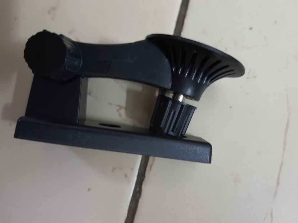 Chân đế treo tường cho camera yoosee và các loại camera trong nhà bulong 6mm.