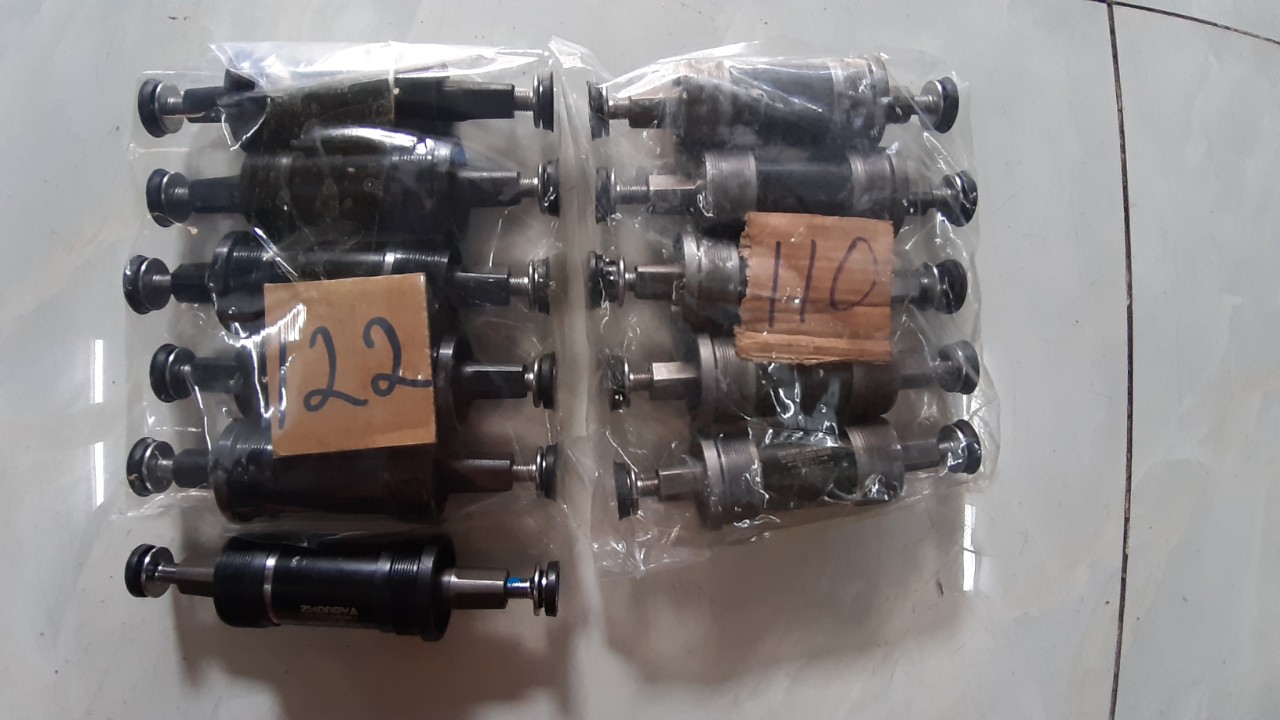 Truc giữa xe đạp (bạc đạn) 1 cái ( cốt vuông)
