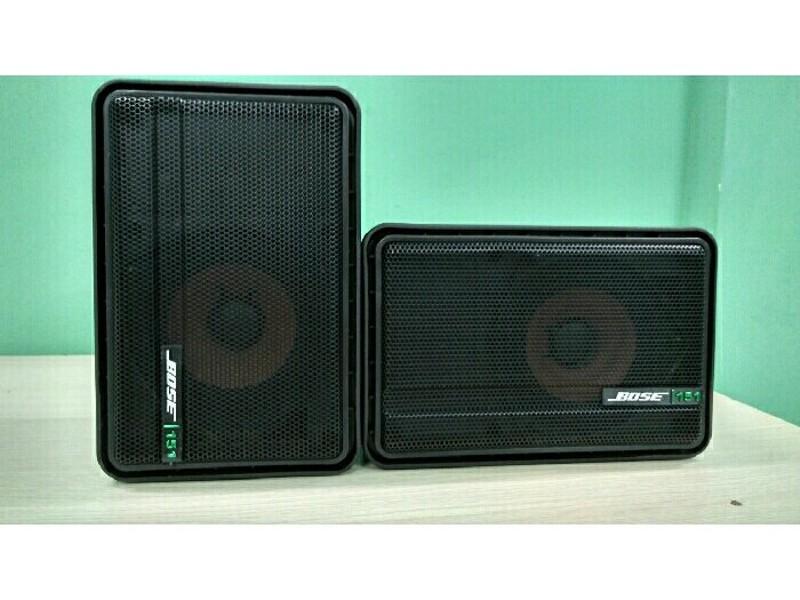 Loa treo tường 151