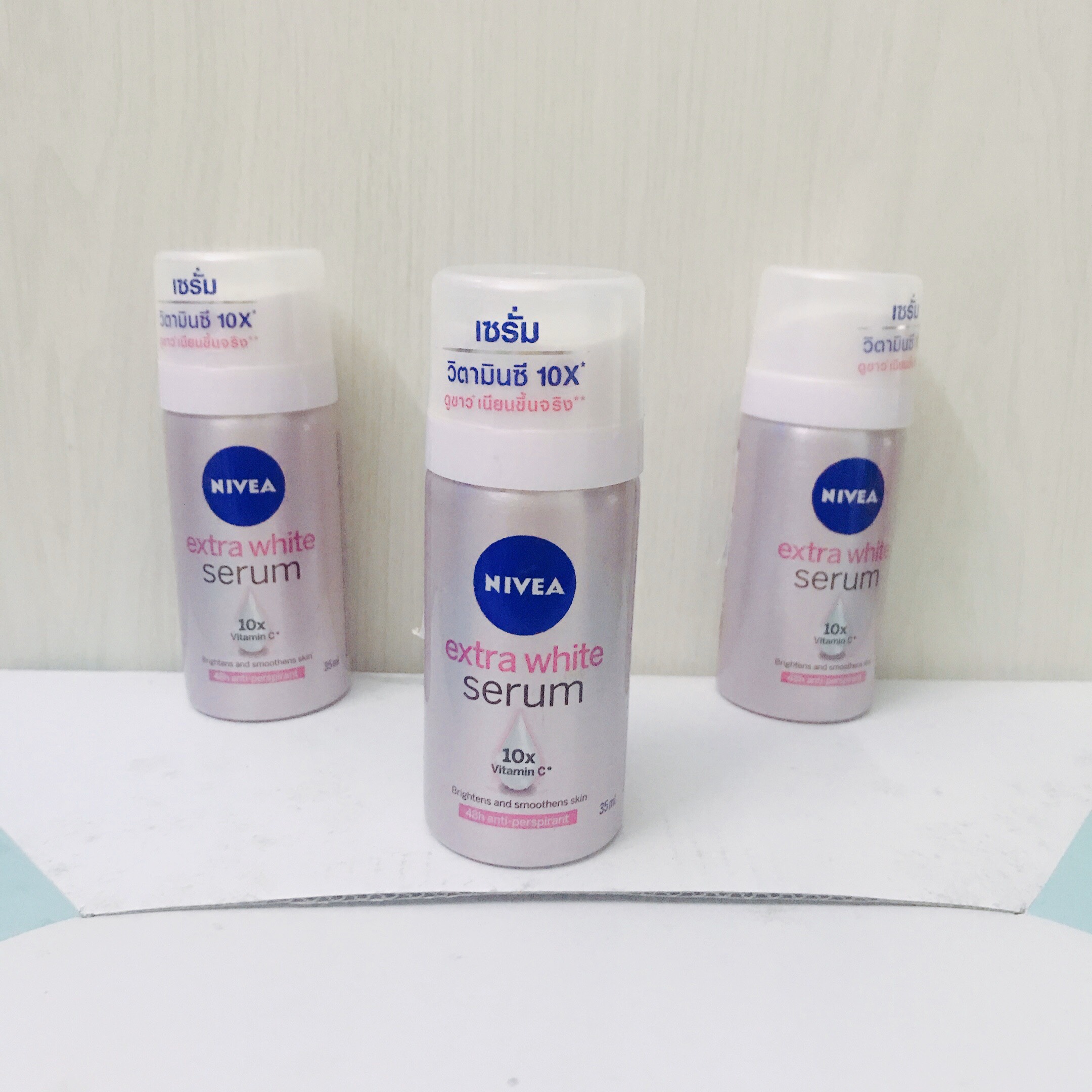 Trọn bộ 3 chai xịt ngăn mùi/ xịt khử mùi nivea nữ 35 ml/ chai+ tặng 10 gói sữa tắm dâu tằm