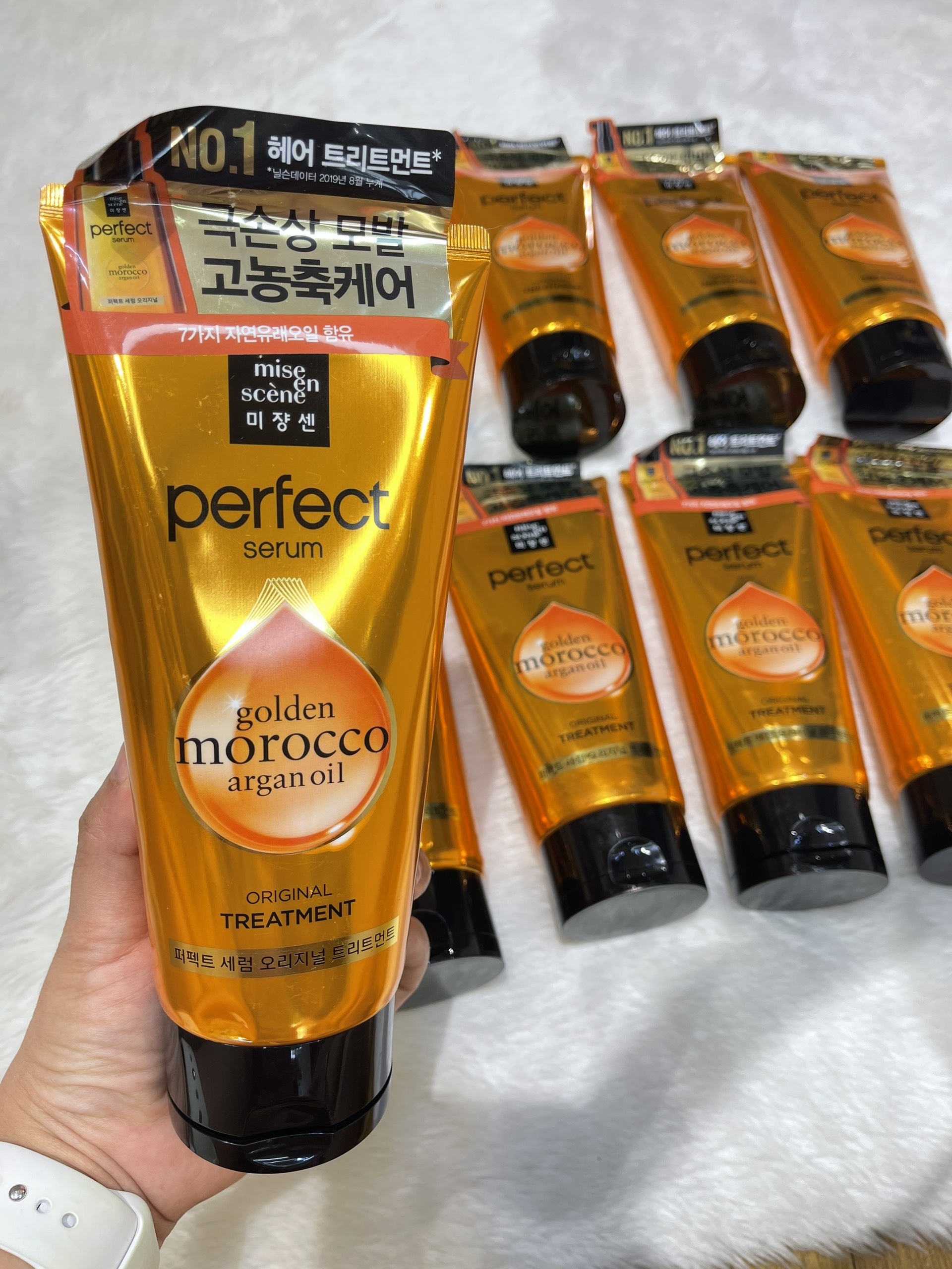 Ủ tóc giúp tóc chắc khoẻ, phục hồi hư tổn miseen scène perfect serum golden morocco argan oil 330ml