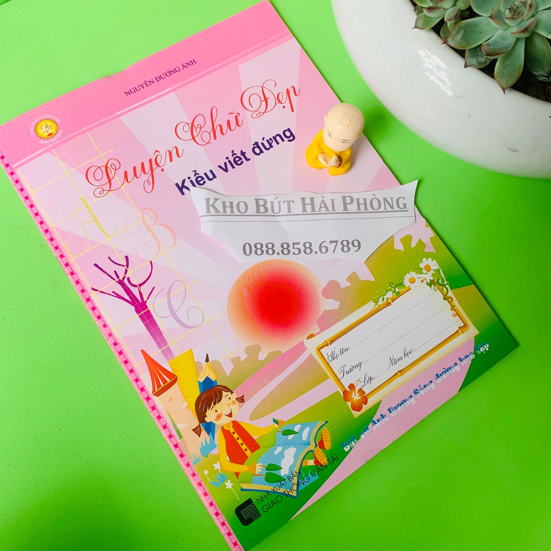 Vở luyện chữ đẹp kiểu viết đứng ánh dương