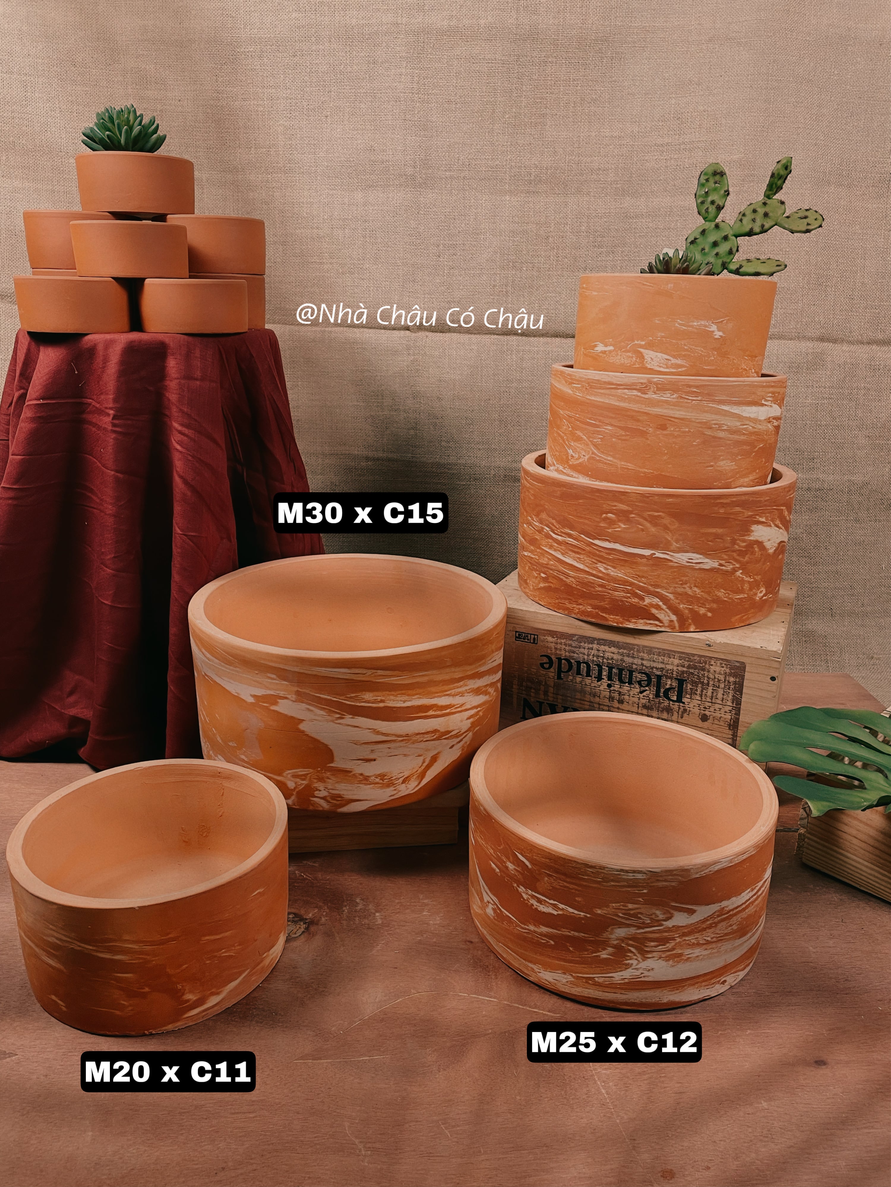 Nhà Châu Có Chậu Decor - Chậu trụ lùn đất nung vân đá marble