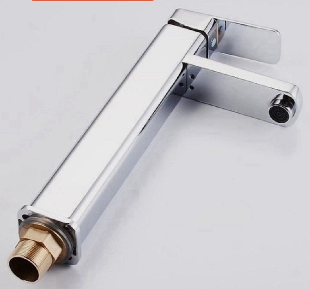 Vòi rửa mặt Lavabo , Vòi rửa tay Lavabo nóng lạnh Vuông Đồng thau Crôm Cần gạt trên - Hàng nhập Khẩu