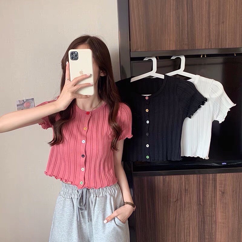 Áo croptop cổ tròn cúc nhiều màu chất len mongtoghi