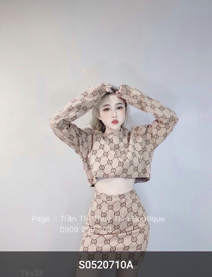 [HCM]Sét Áo và Chân Váy In chữ DG