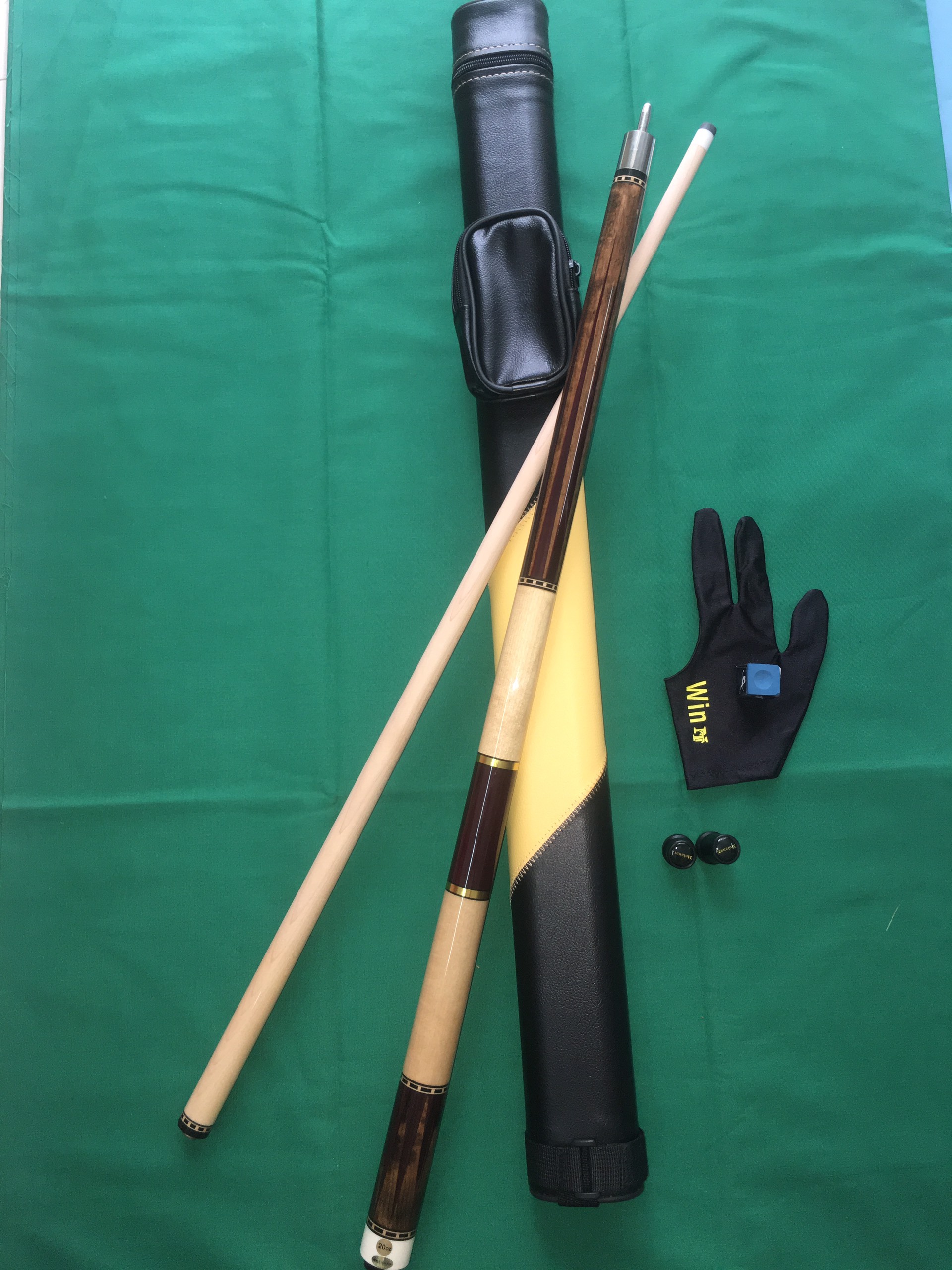 Cơ bida líp (libre) Mcdermott tặng bao đựng cơ và găng tay