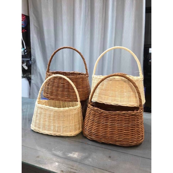 Giỏ mây tre cắm hoa sáp, hoa tươi