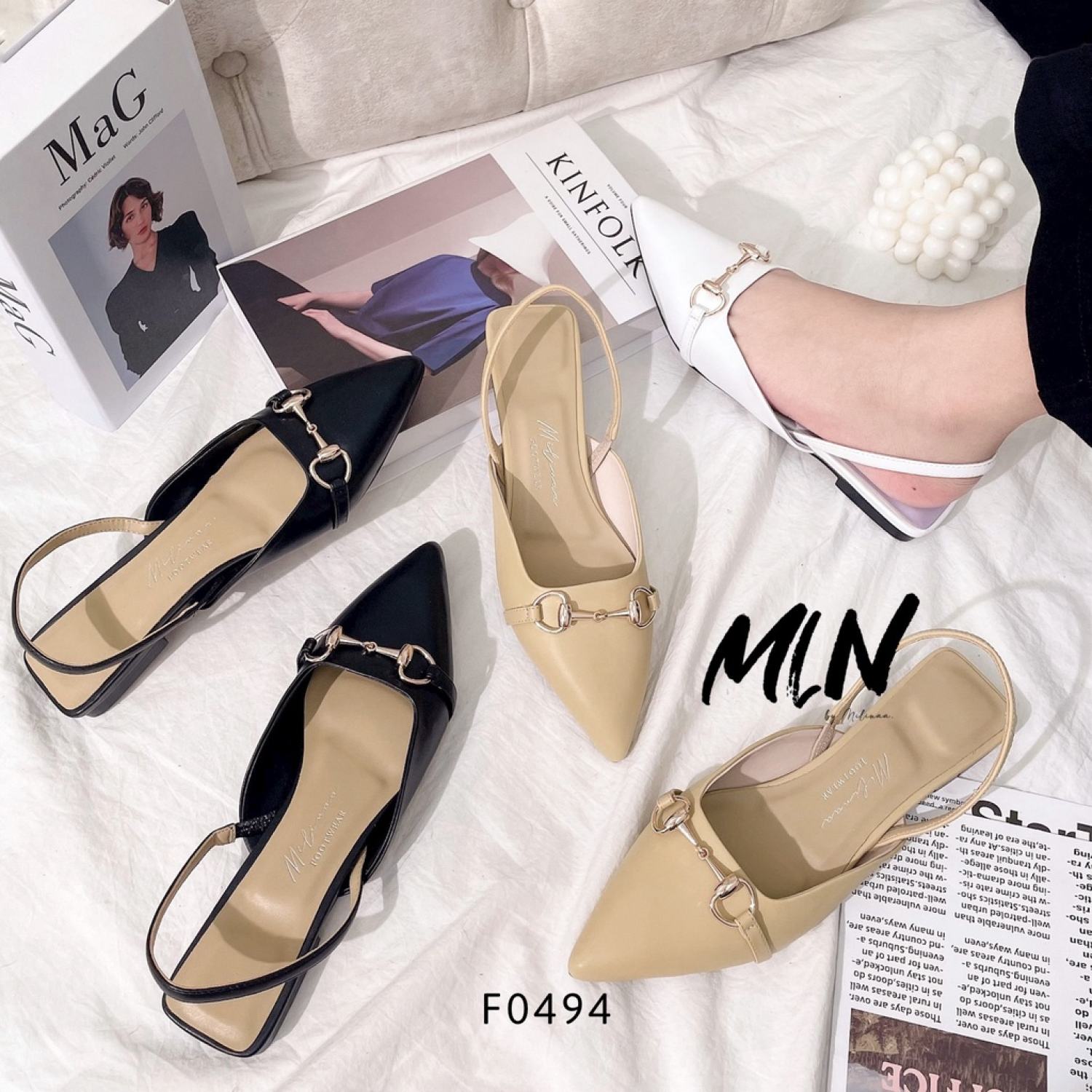 Giày sandal nữ đế bệt bít mũi nhọn khóa chữ i lót phối màu f0494