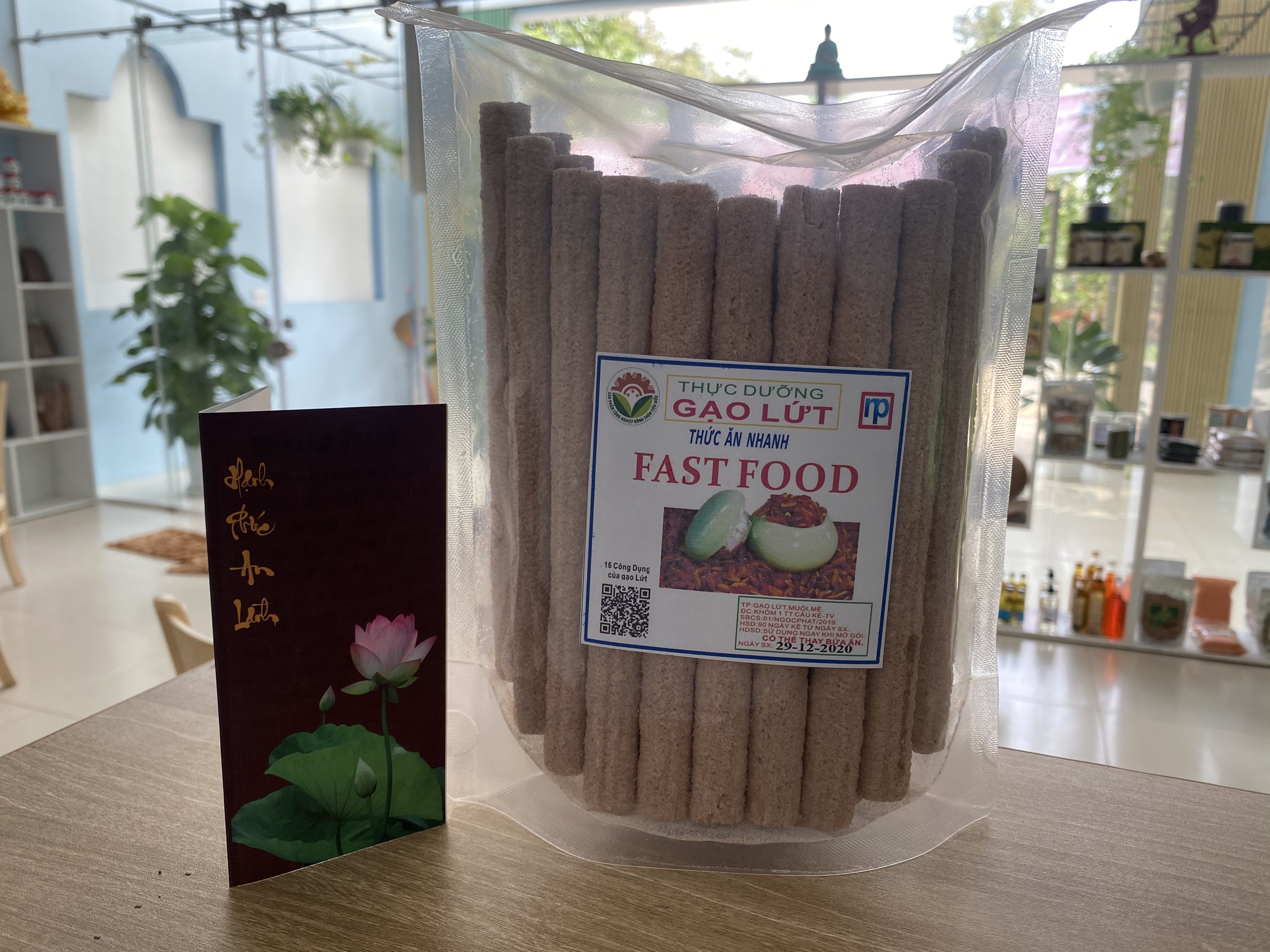 Bánh ống gạo lứt - Bánh Gạo Lứt ăn liền - Ăn kiêng, giảm cân