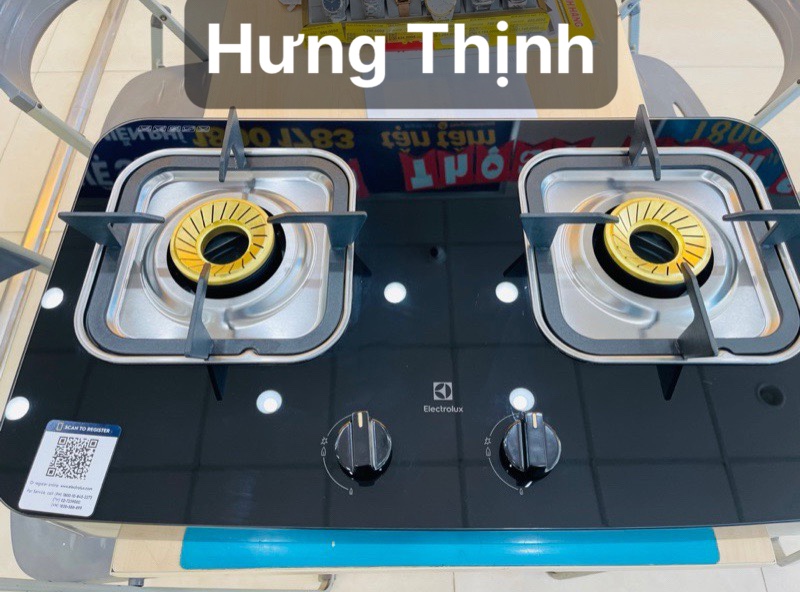 Bếp gas Electrolux ETG7256GKR Hàng Trưng Bày đánh lửa mengato  tiết kiệm gas 20%  Hệ thống đánh lửa Magneto có độ bền cao. Đầu đốt bằng đồng bền bỉ, không làm đen đáy nồi