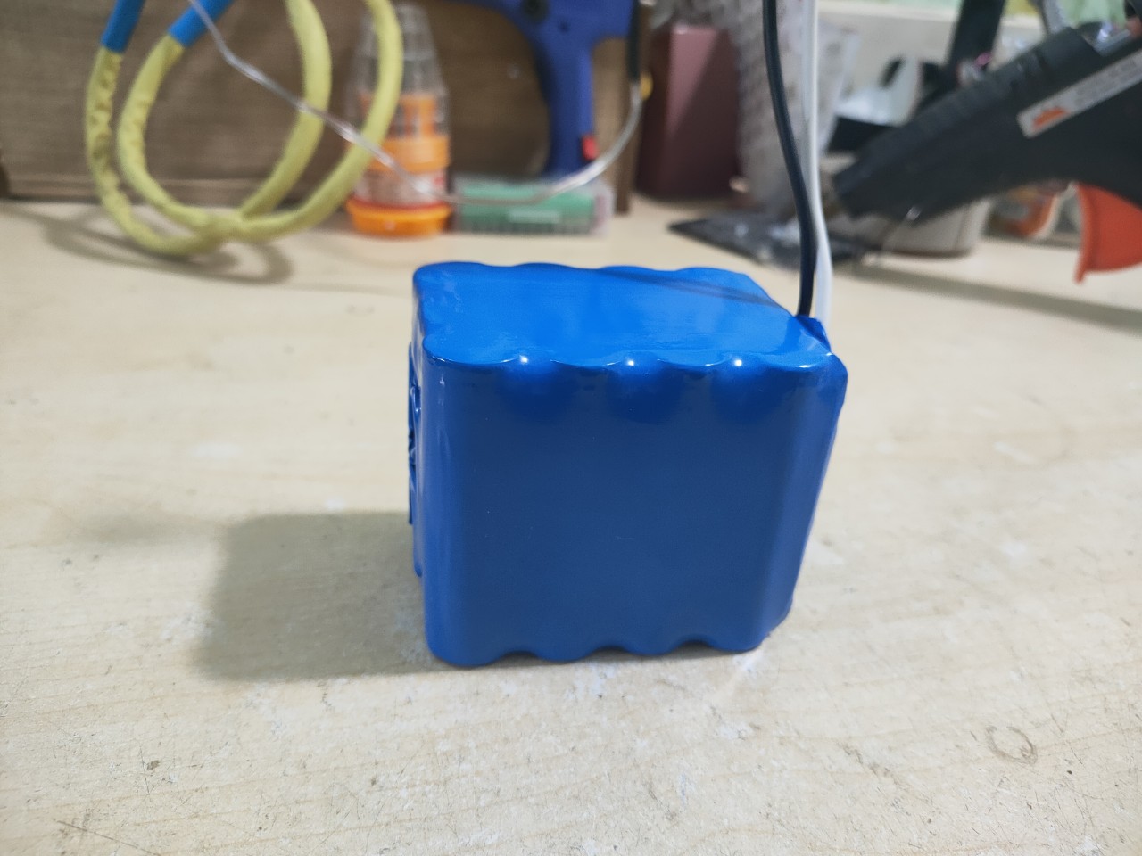 Khối pin 12v 10ah 40a lithium li-on 18650