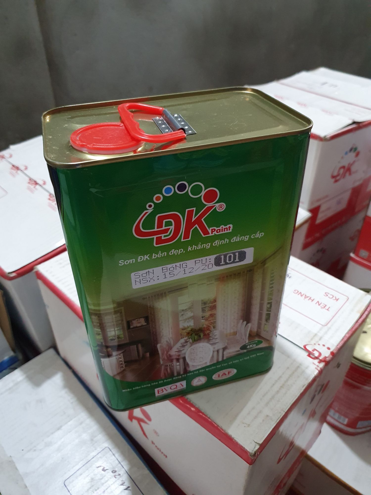 Chất làm bóng pu đại kiều 101 hộp 4kg