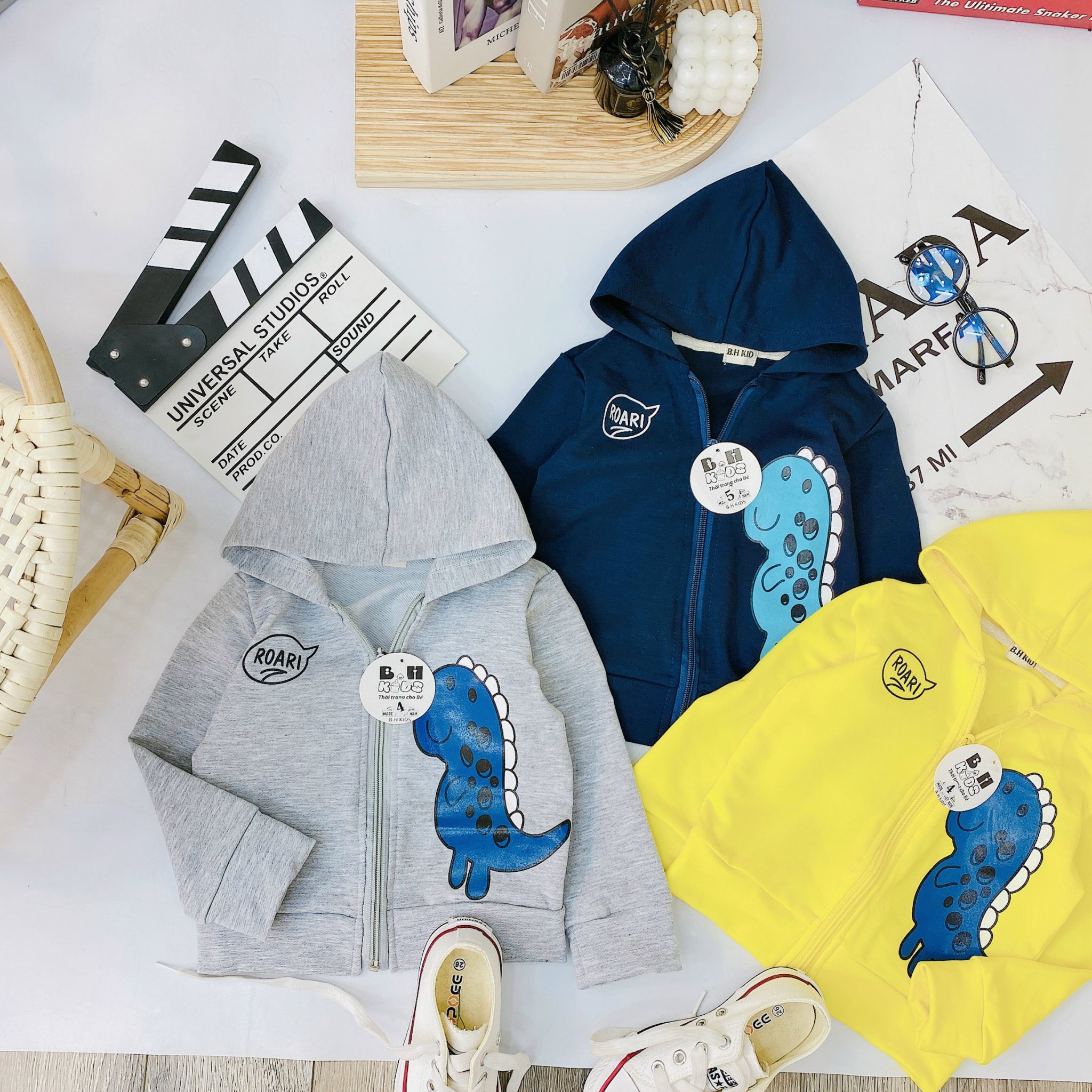 [Hàng loại 1] Áo khoác họa tiết khủng long, gâu chất liệu nỉ da cá/ áo chống nắng cho trẻ em từ 8-18kg