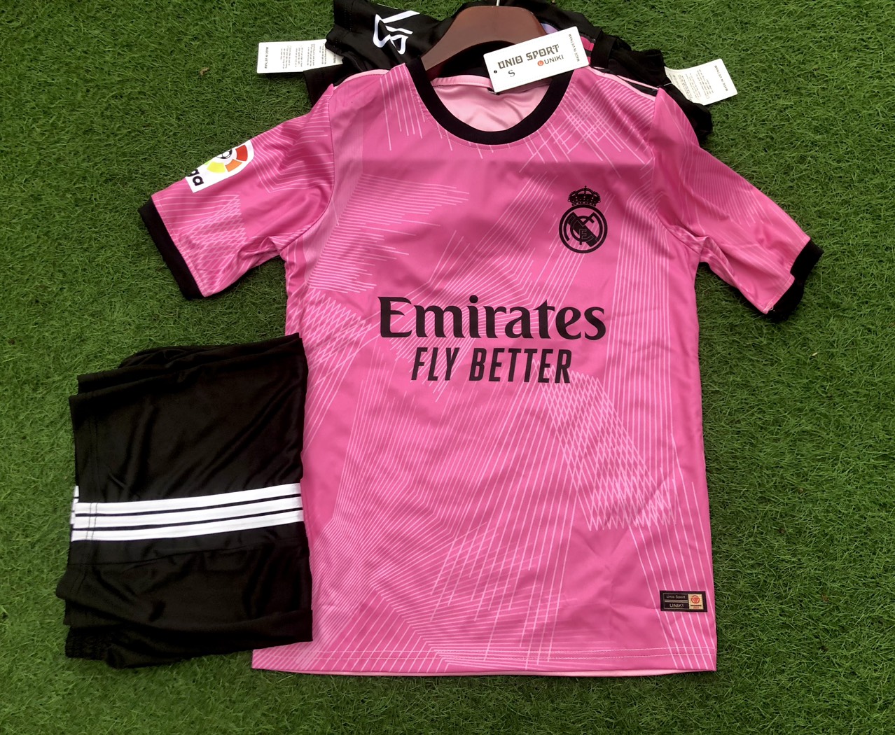 Bộ quần áo bóng đá Real hồng mới - in tên số áo theo yêu cầu - hàng cao cấp