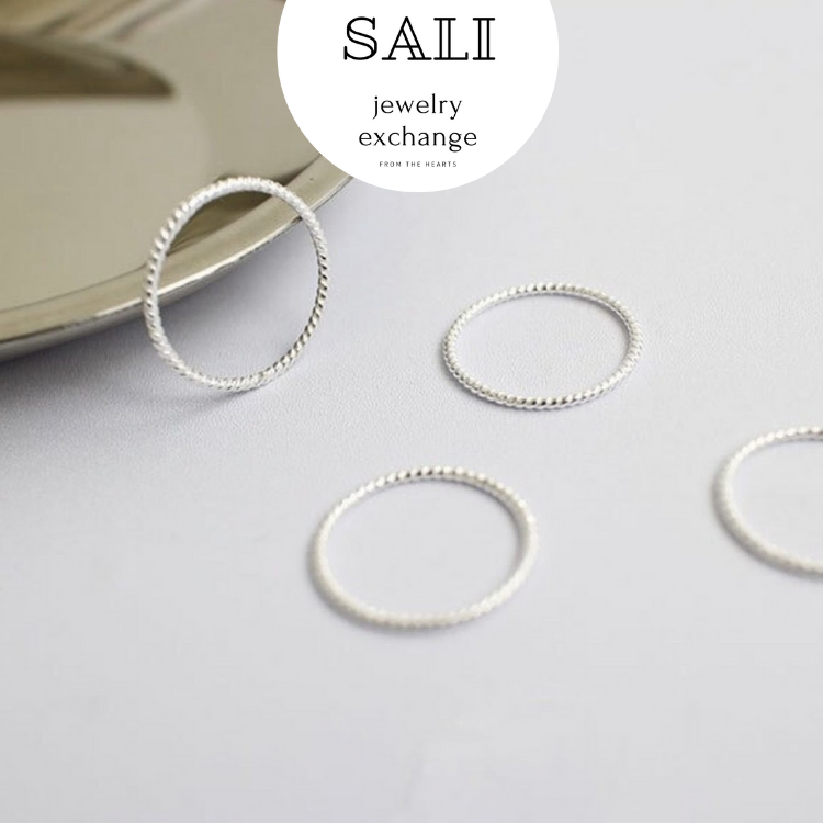 Nhẫn xoắn nữ Salise bạc ta 925 xinh mảnh kiểu trơn phù hợp với các bạn nữ trẻ trung năng động