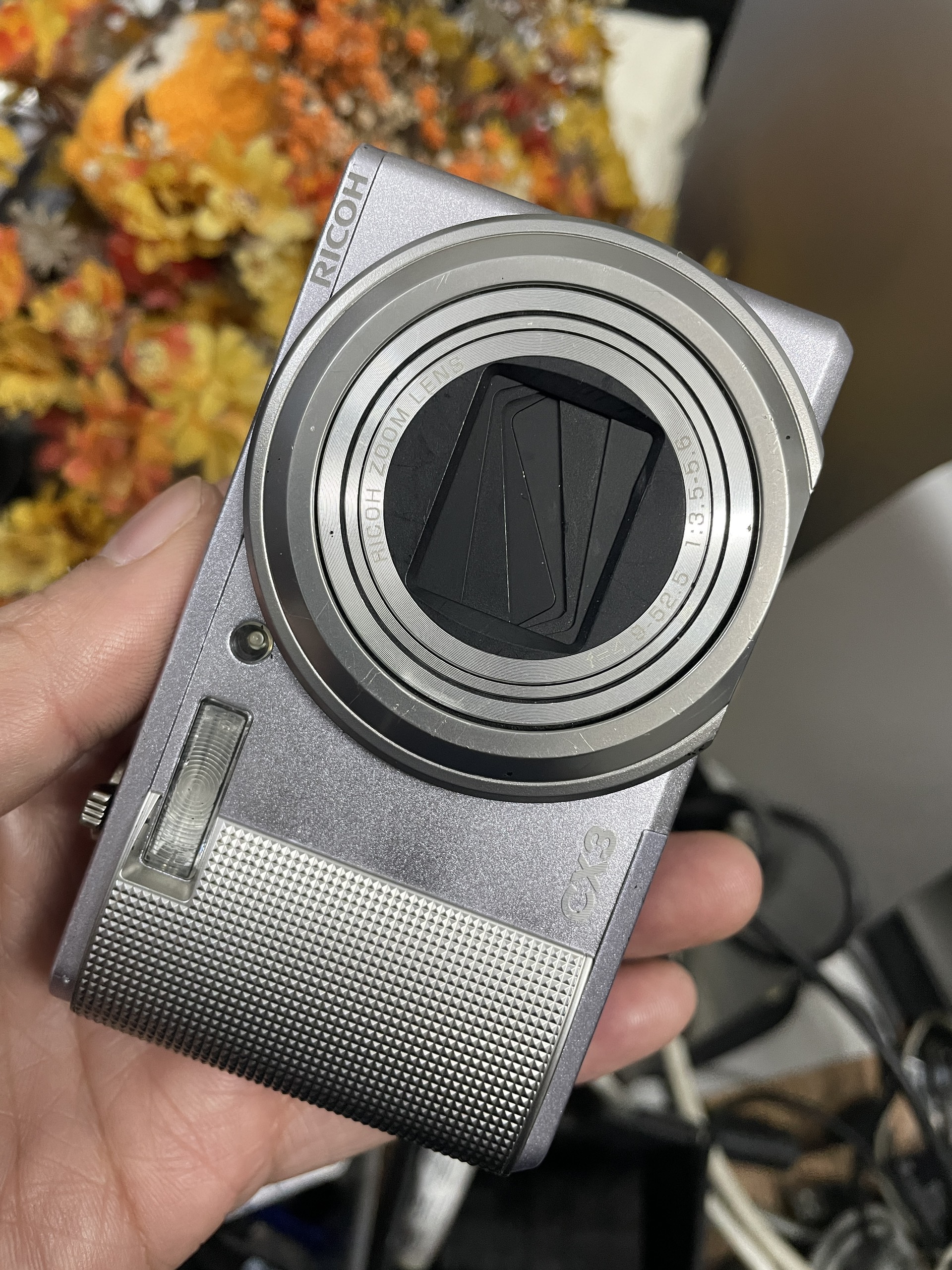 Máy ảnh du lịch Ricoh CX3