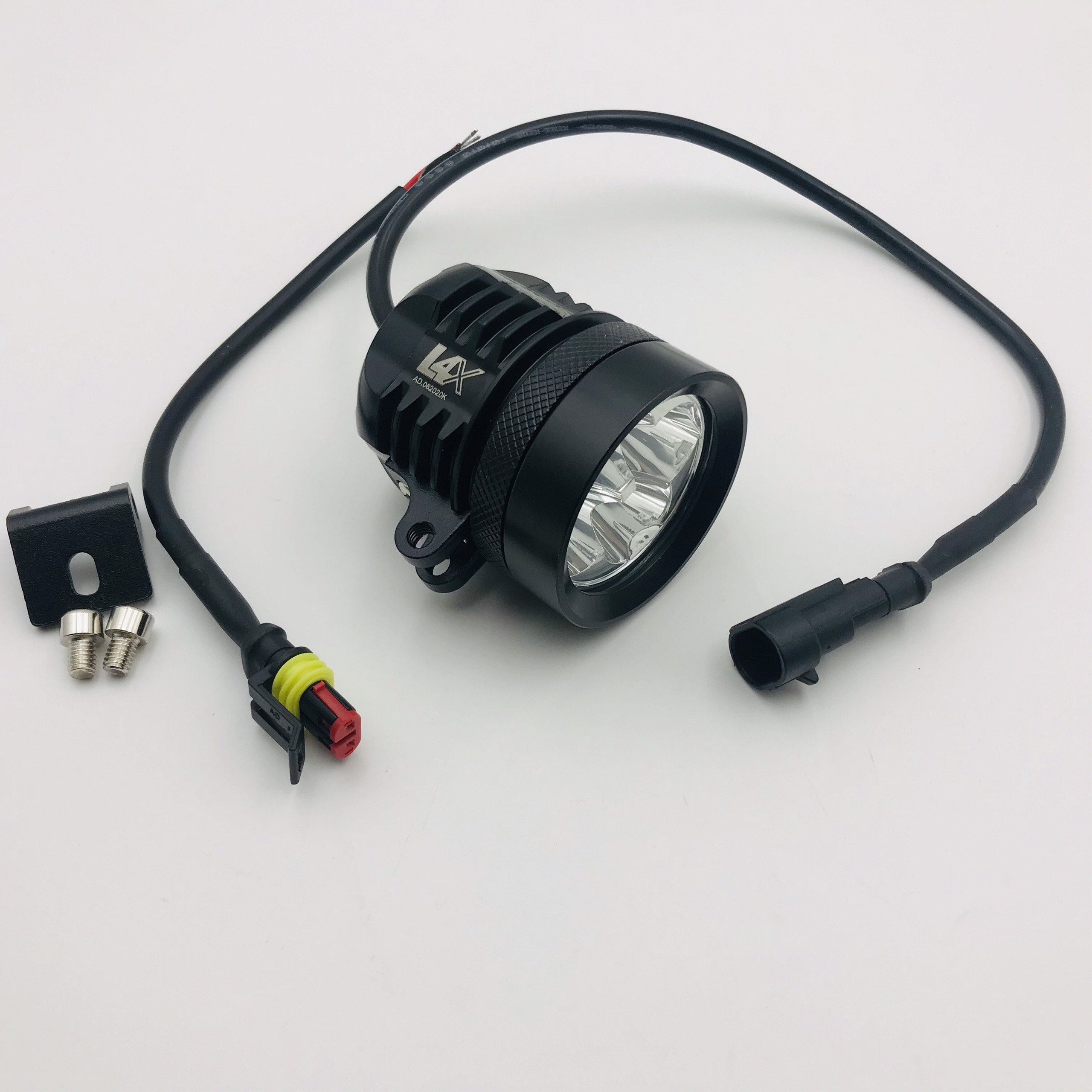 Đèn Trợ Sáng L4x + Công Tắc Tay Lái on/off nút Passing ( Bộ 1 đèn L4x + 1 C.Tắc)