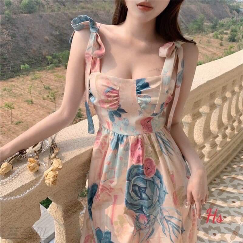 Váy hoa hồng hai dây buộc vai xẻ tà hsu1