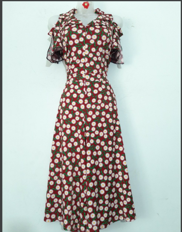 Jum lửng - Thiết kế có cổ lịch sự trang nhã, tay áo rủ dịu dàng - họa tiết hoa cúc trắng nhỏ xinh xắn  - Size 45-60k